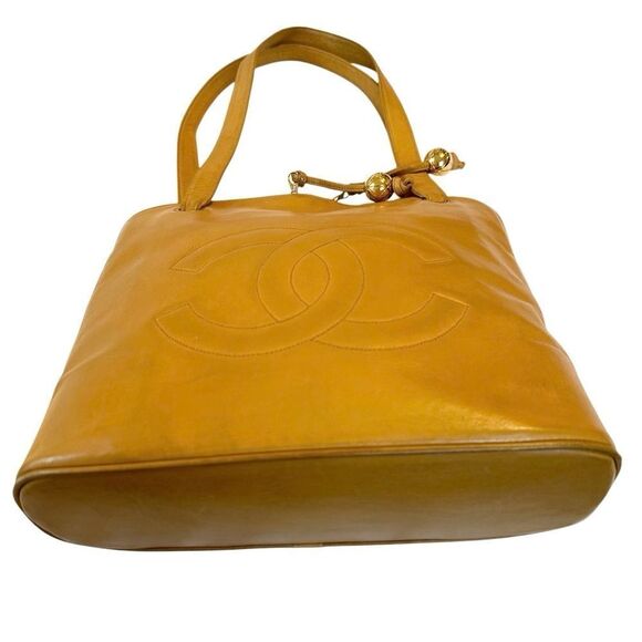 Chanel light brown tote - Picture 10 of 16